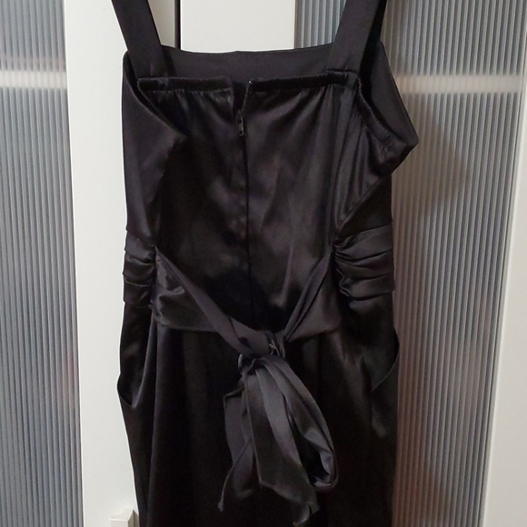 DRESS - Picture 3 of 4